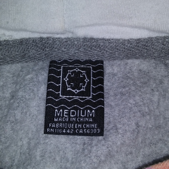 Empyre Women's Hooded Sweatshirt. Medium. Aztec. - Picture 4 of 4